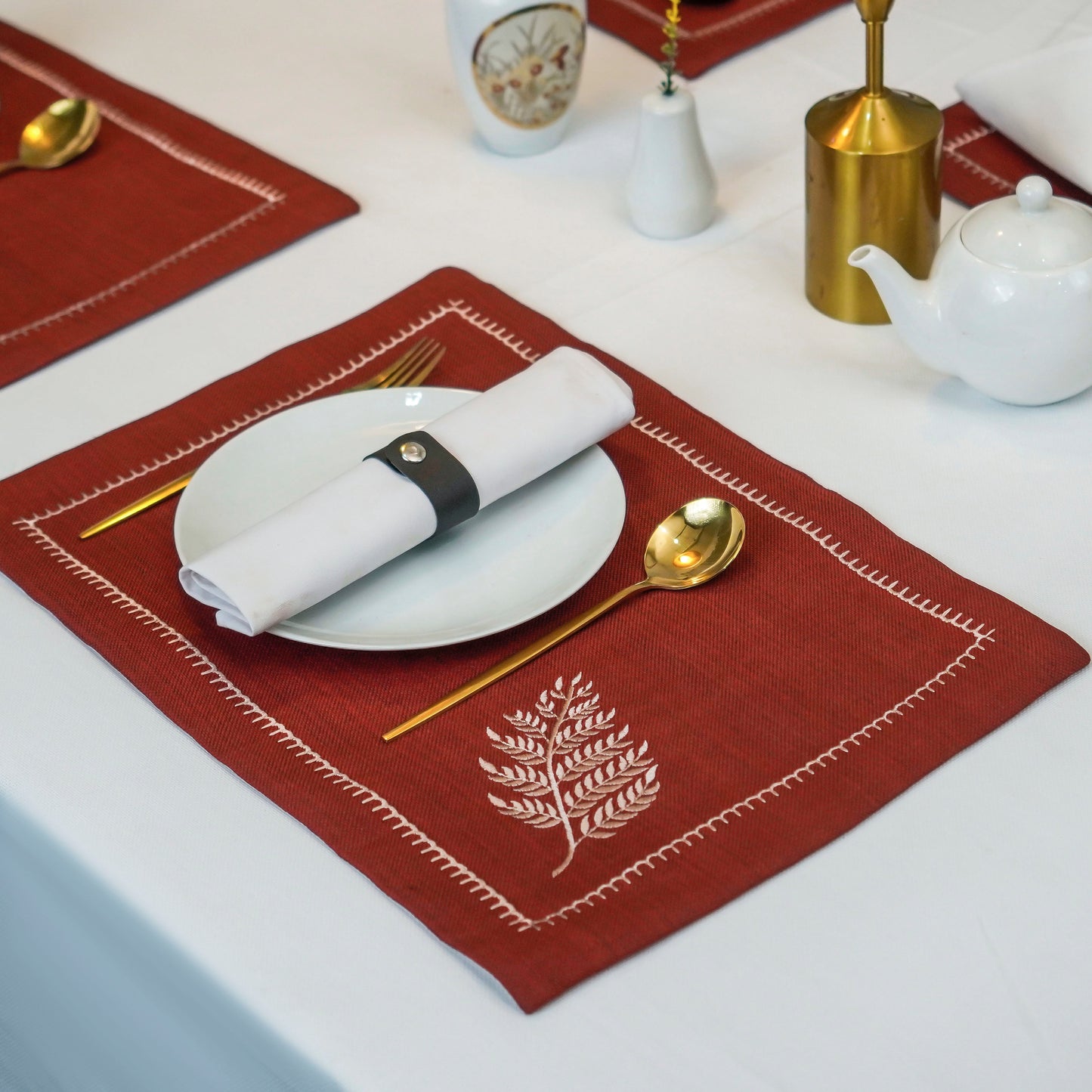 Fern Bliss Maroon Jute Embroidered Mats