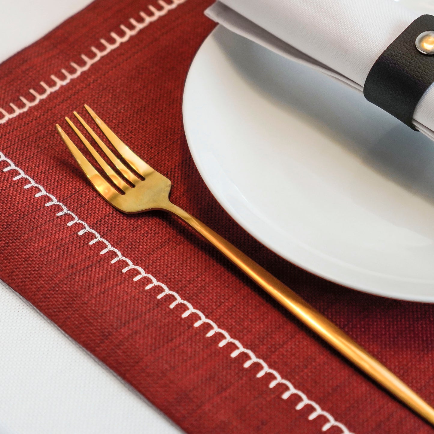 Fern Bliss Maroon Jute Embroidered Mats