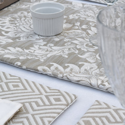 Majestic Bonanza Sand brown Table Set