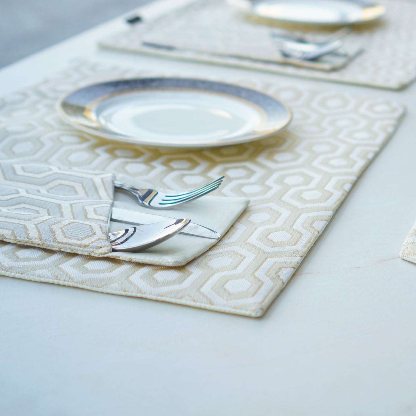 Floral Hive Rose Gold Table Set