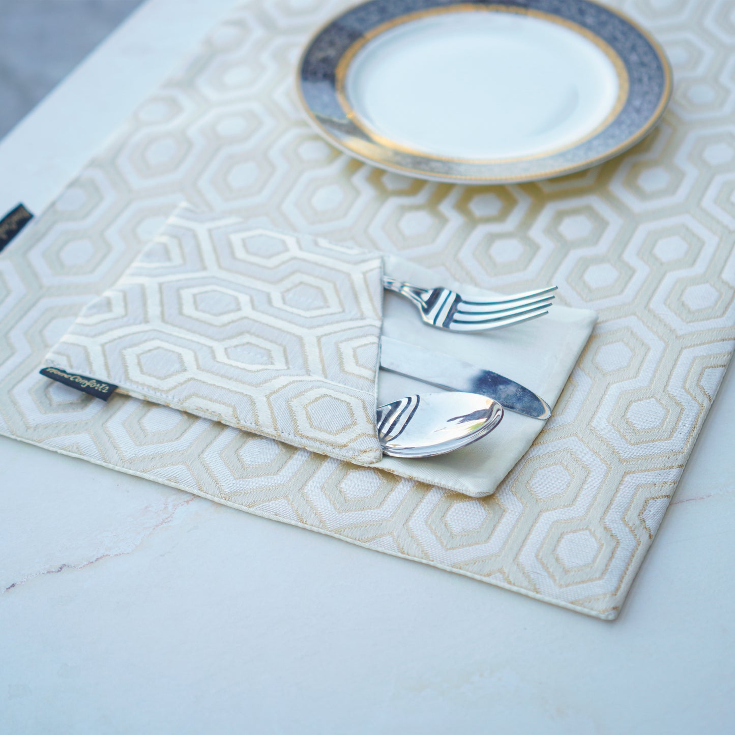 Floral Hive Rose Gold Table Set