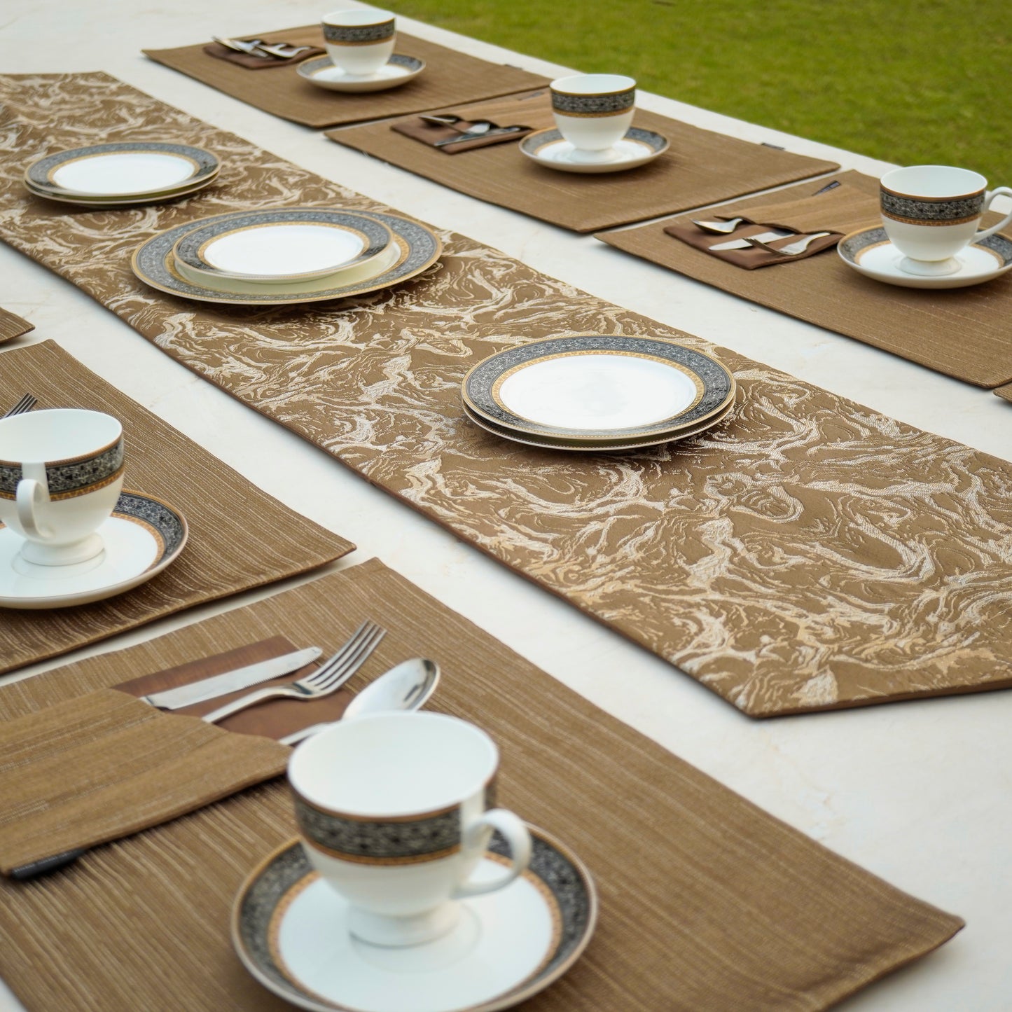Marble Weave Burnt Caramel Table Set